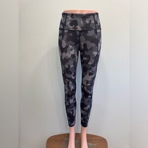ATHLETA Gray Brown Lightening 7/8’s Tights Camouflage Leggings Run Yoga Pants